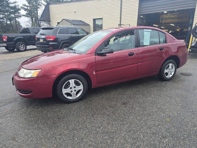 2004 Saturn Ion for sale at QUEENSGATE AUTO SALES in York, PA