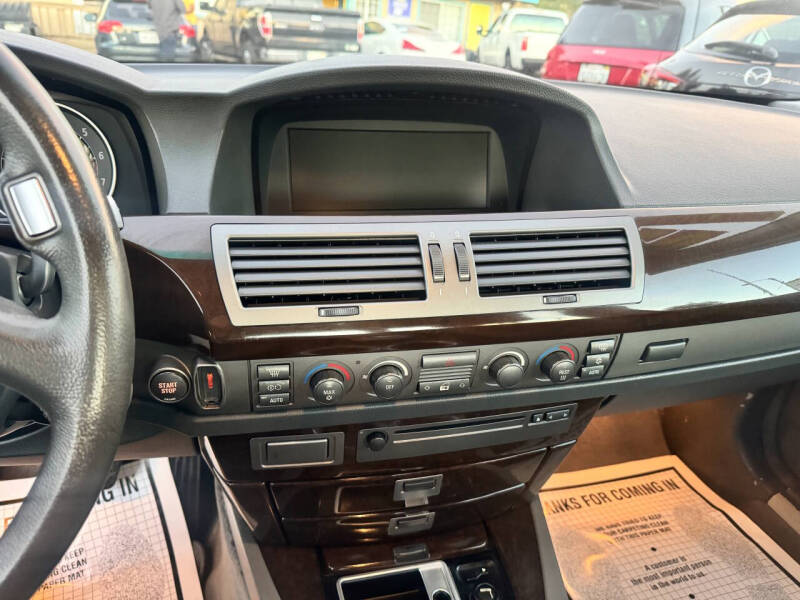 2002 BMW 7 Series 745i