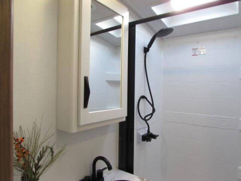 2025 KEYSTONE P T2700RK