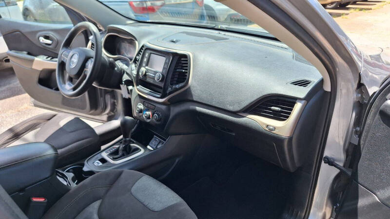 2018 Jeep Cherokee Latitude