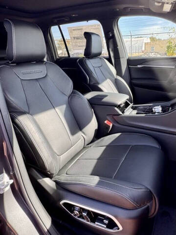 2025 Jeep Grand Cherokee Overland