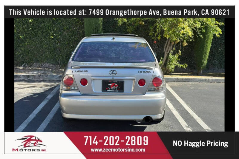 2004 Lexus IS 300