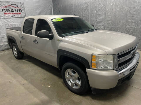 2009 Chevrolet Silverado 1500 Hybrid for sale at GRAND AUTO SALES in Grand Island NE