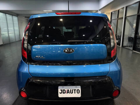 2016 Kia Soul +