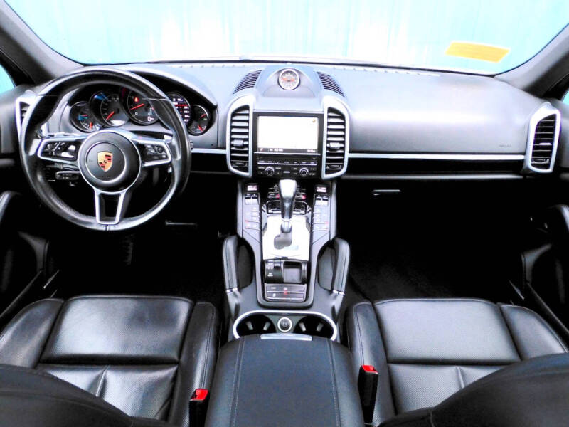 2016 Porsche Cayenne