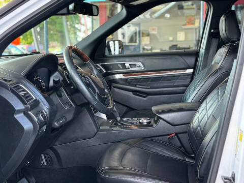 2018 Ford Explorer Platinum