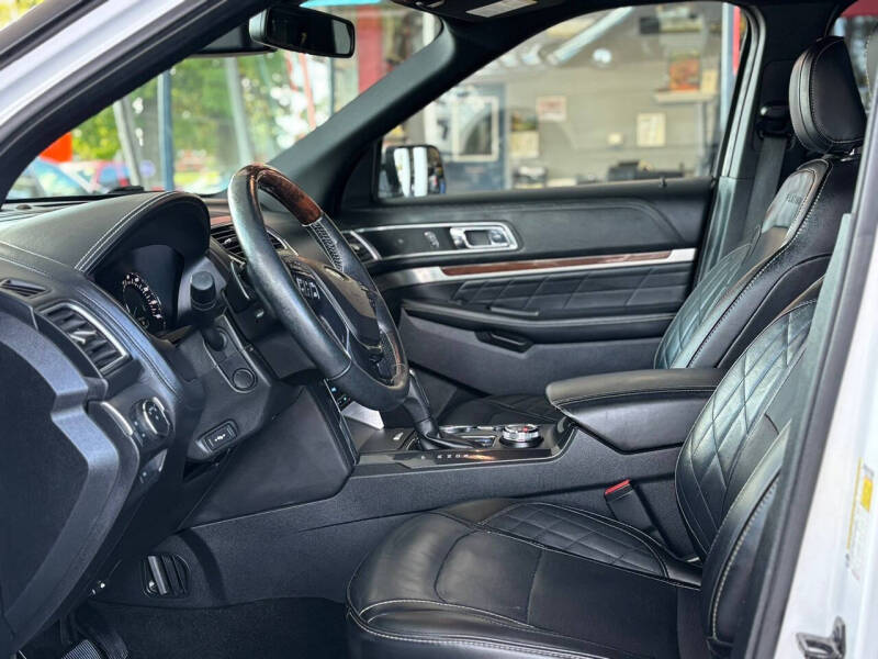 2018 Ford Explorer Platinum