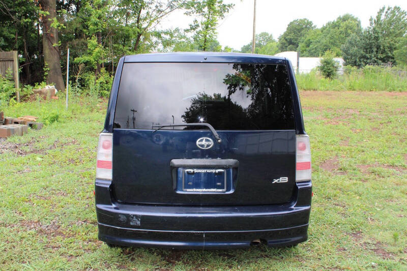 2005 Scion xB
