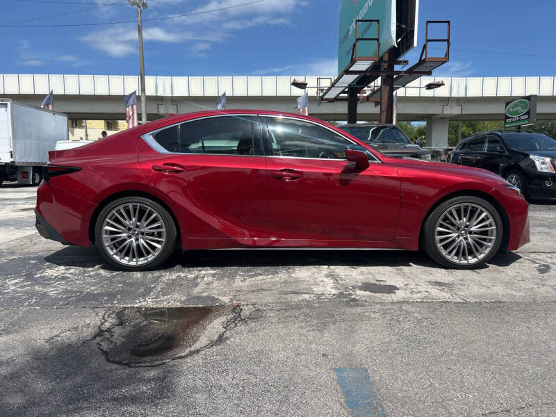 2023 Lexus IS 300