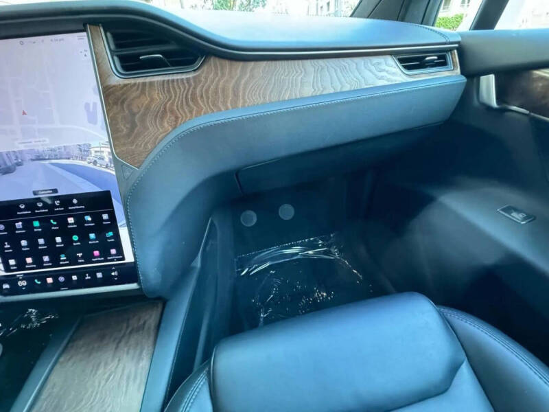 2020 Tesla Model X Long Range Plus