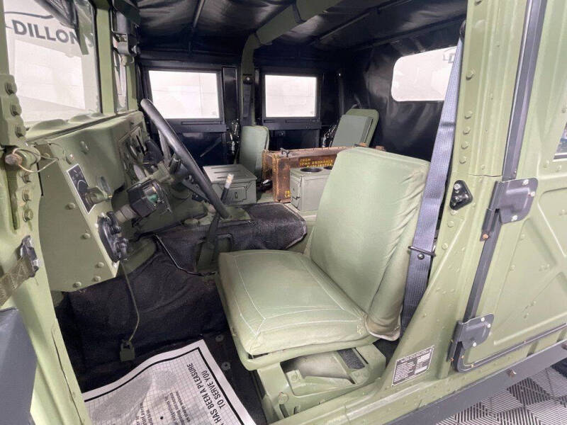 2006 AM General Hummer