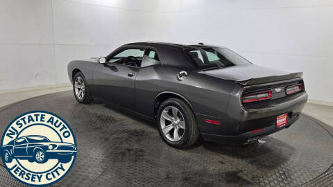 2020 Dodge Challenger SXT
