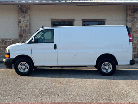 2022 Chevrolet Express 2500