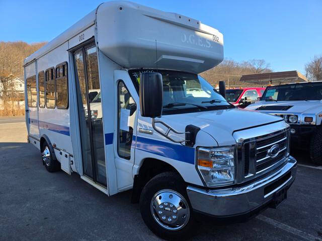 2017 Ford E-Series for sale at Vans Vans Vans INC in Blauvelt NY