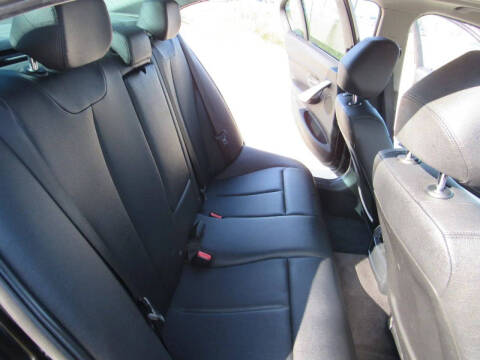 2017 BMW 3 Series 320i xDrive