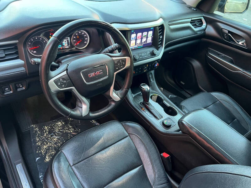 2017 GMC Acadia SLT-1