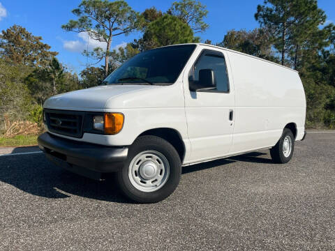 2006 Ford E-Series for sale at VICTORY LANE AUTO SALES in Port Richey FL