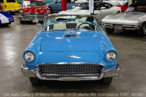 1957 Ford Thunderbird