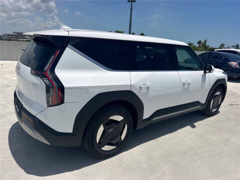 2026 Kia EV9 Light