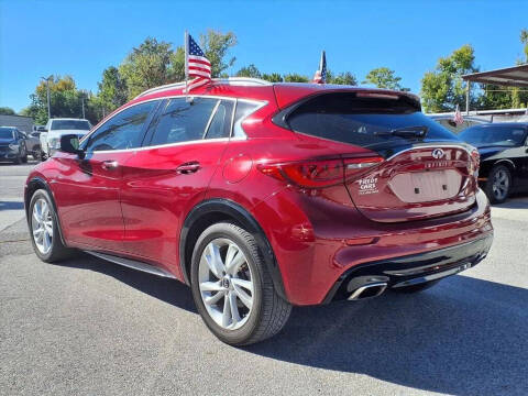 2017 Infiniti QX30 Premium
