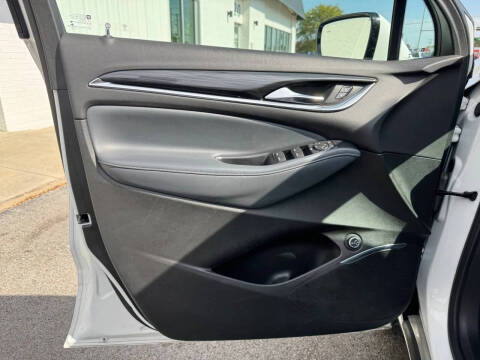 2022 Buick Enclave Essence