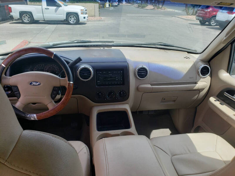 2003 Ford Expedition XLT