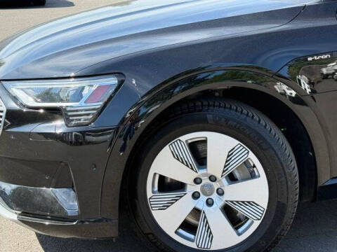 2019 Audi e-tron quattro Premium Plus