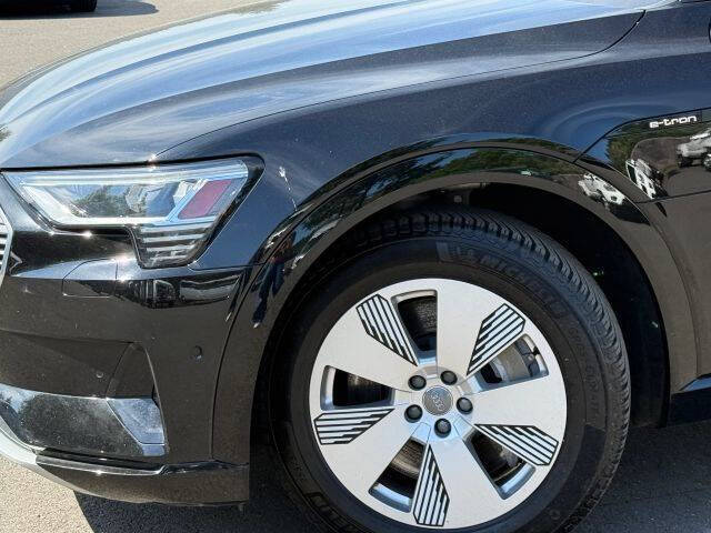 2019 Audi e-tron quattro Premium Plus
