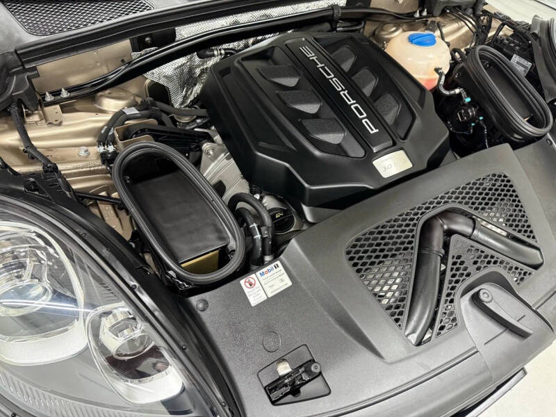 2018 Porsche Macan S