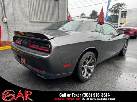 2018 Dodge Challenger SXT Plus
