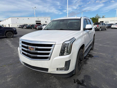2018 Cadillac Escalade Luxury