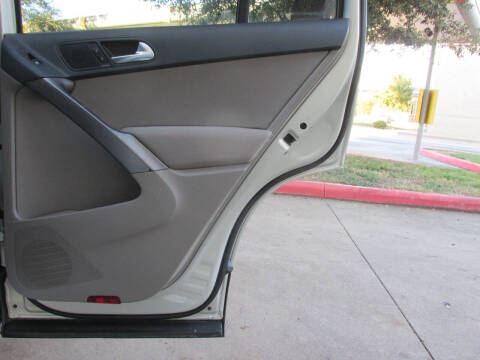 2009 Volkswagen Tiguan SE