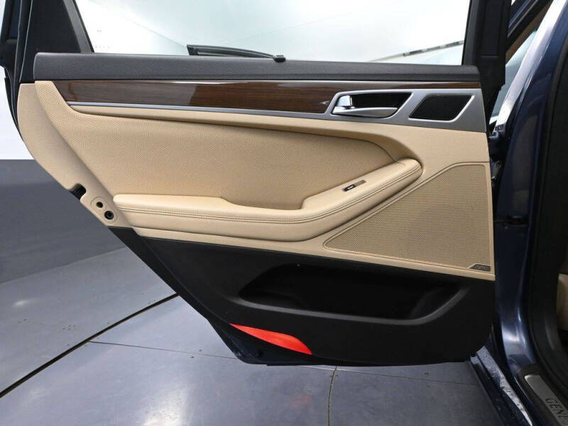 2015 Hyundai Genesis