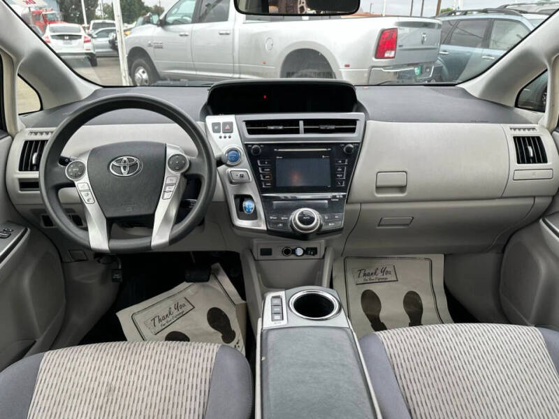 2015 Toyota Prius v Three