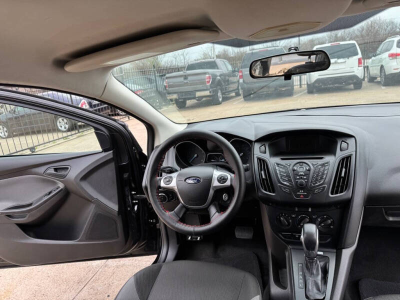 2014 Ford Focus S