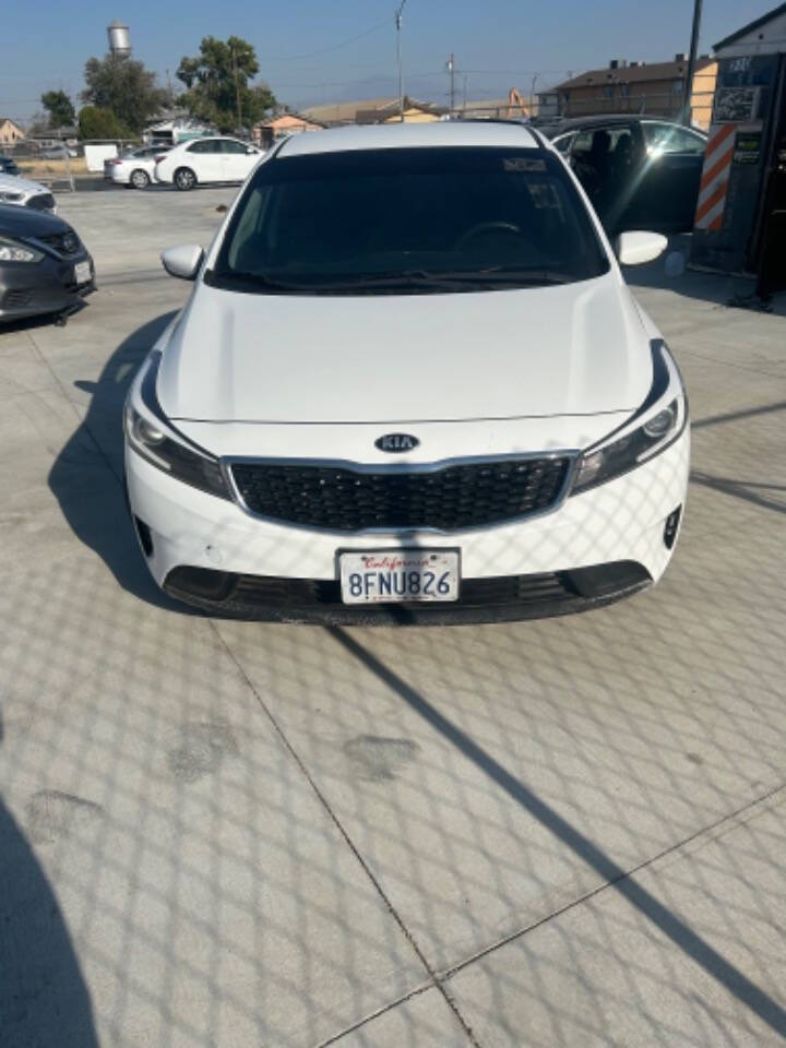 2018 Kia Forte for sale at A & E Cars in Bakersfield, CA