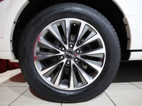 2017 Lincoln Navigator Select