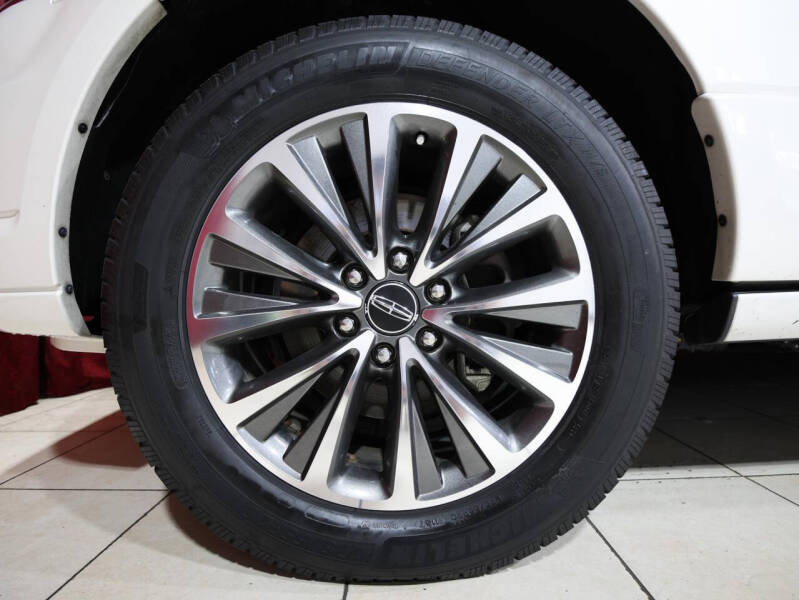 2017 Lincoln Navigator Select