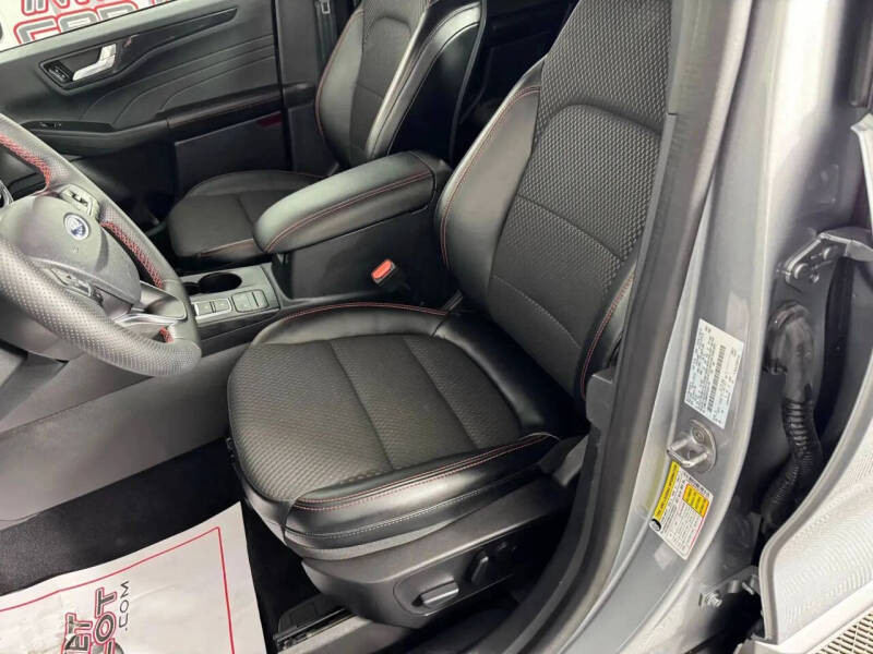 2023 Ford Escape ST-Line