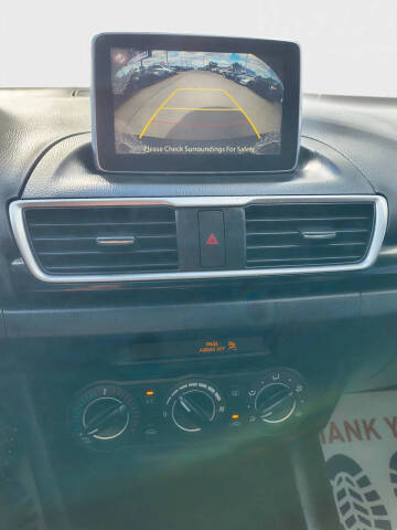 2016 Mazda MAZDA3 i Touring