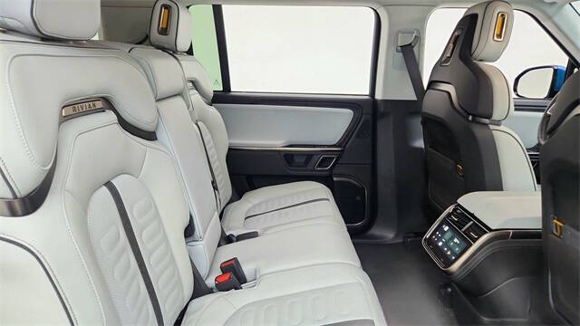 2024 Rivian R1S Launch Edition