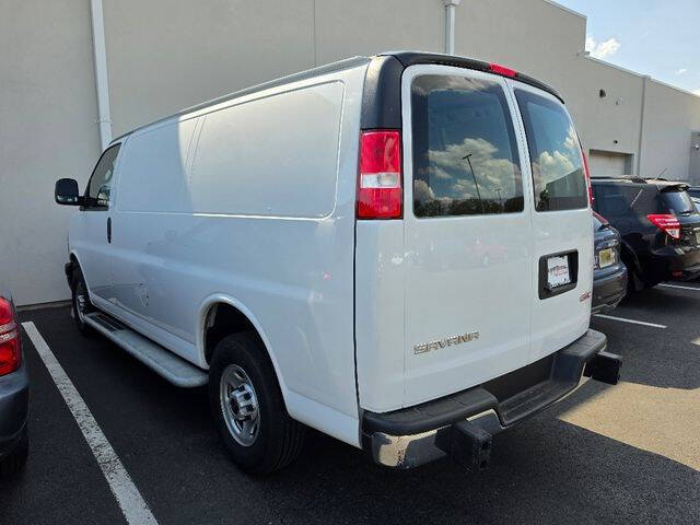 2024 GMC Savana 2500