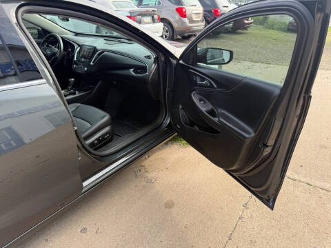 2017 Chevrolet Malibu LT