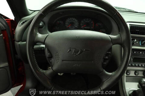 2004 Ford Mustang GT Deluxe