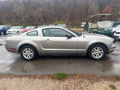 2008 Ford Mustang V6 Deluxe