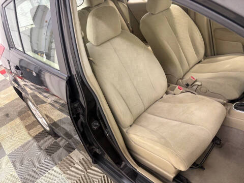 2012 Nissan Versa 1.8 S