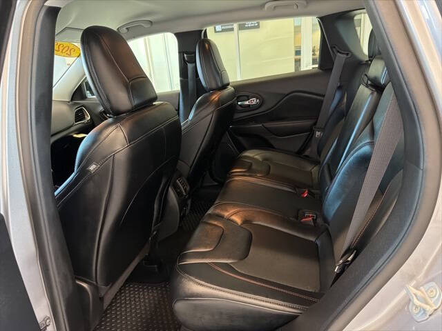 2022 Jeep Cherokee Trailhawk