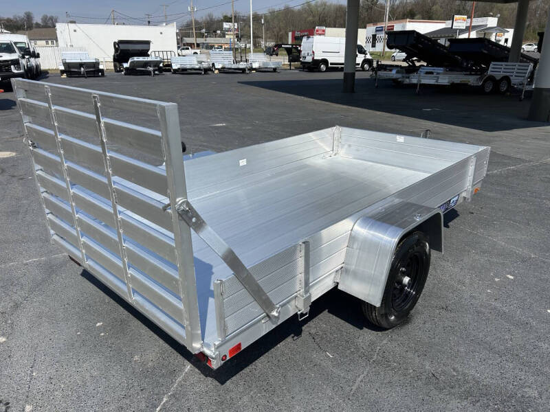 2027 Aluma 10’ Utility
