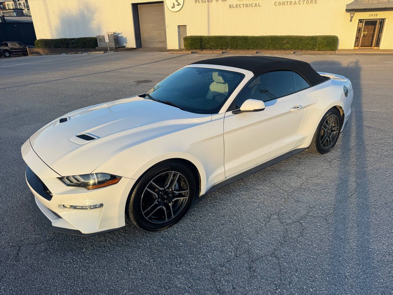 Ford Mustang EcoBoost Premium Convertible RWD