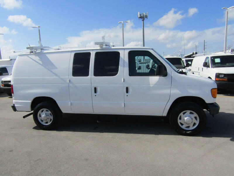 2007 Ford Econoline Van Commercial photo 8